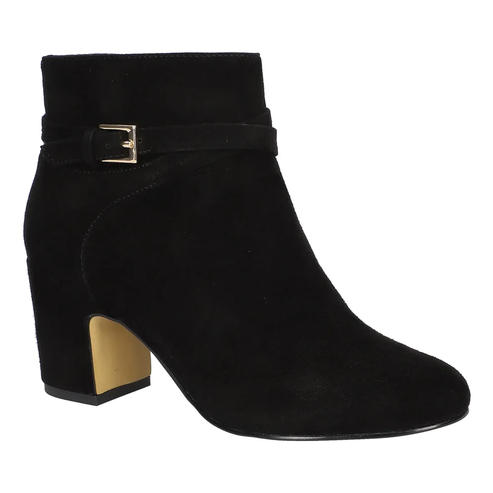 Arlette Round Toe Zippered Booties