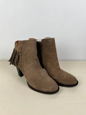 Brown Boots Ankle Heels Sofft, Size 7.5