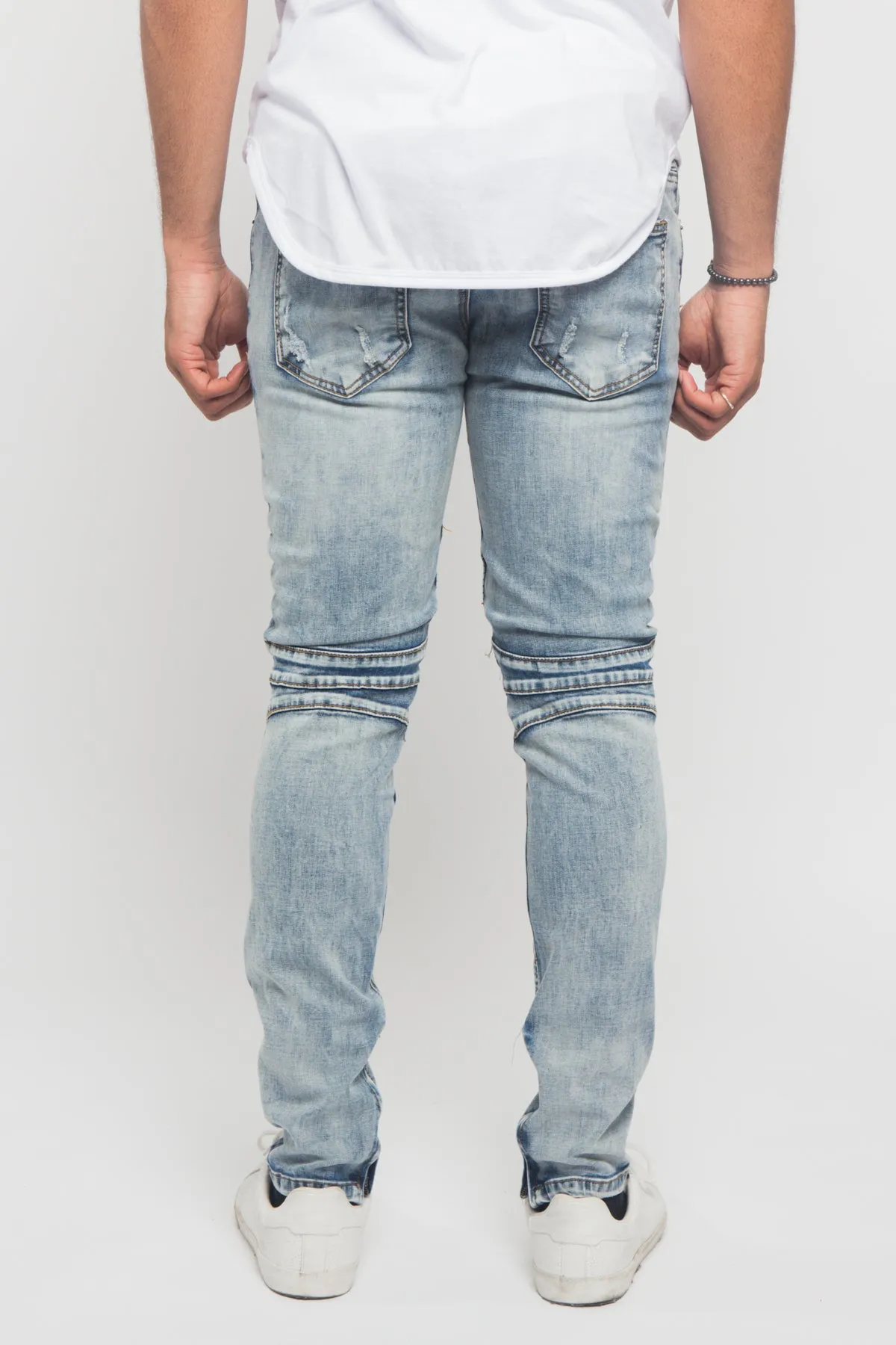 Distressed Scrunched Skinny Jeans