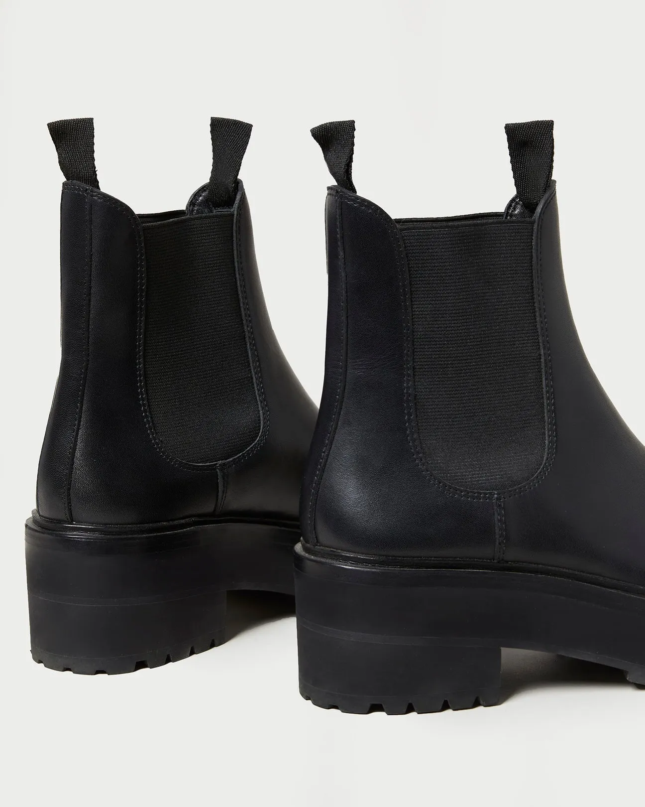 Reggie Black Chelsea Boot